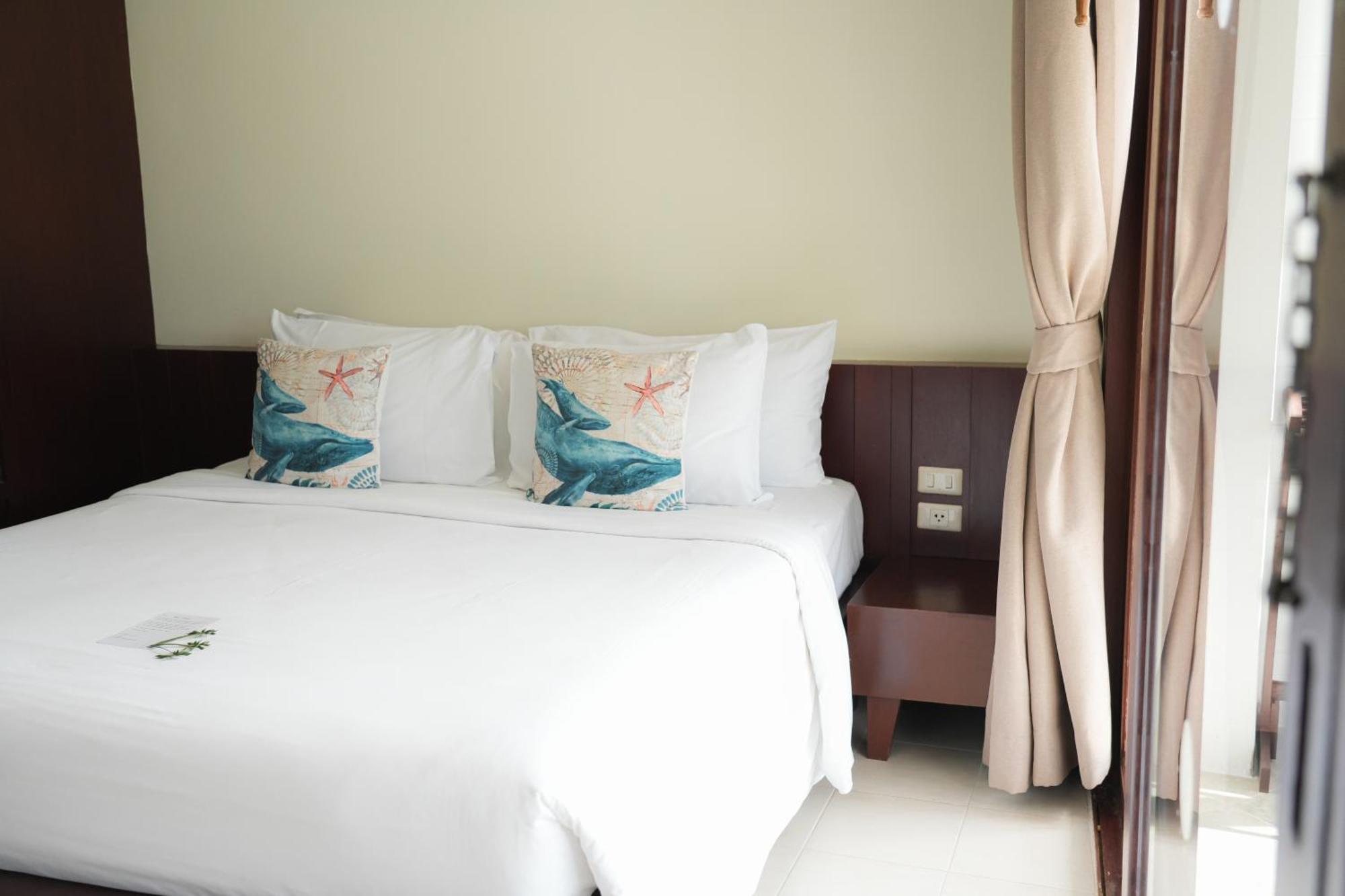 Arinara Beach Resort Phuket - Sha Extra Plus Бангтао-Біч Екстер'єр фото