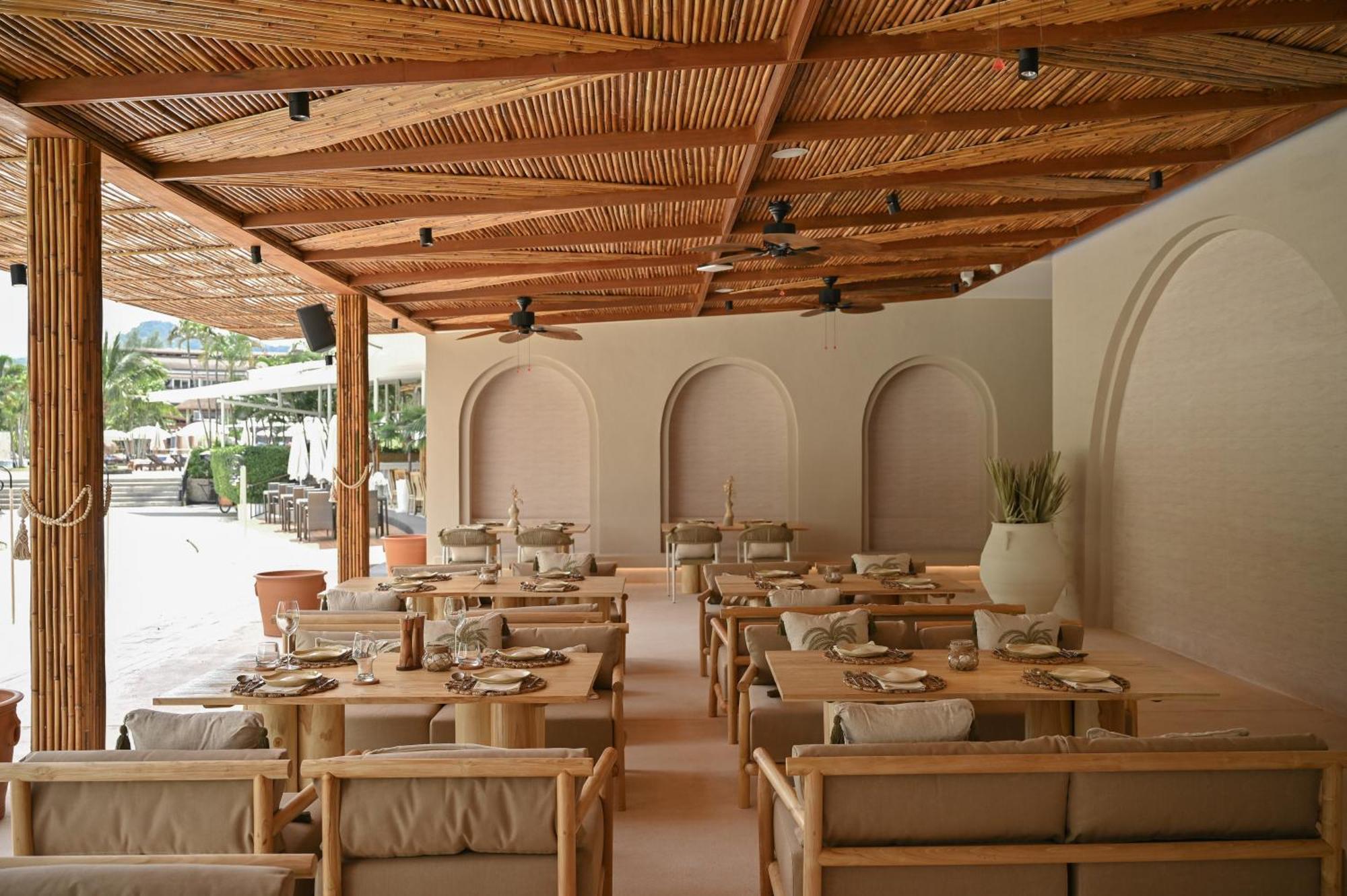 Arinara Beach Resort Phuket - Sha Extra Plus Бангтао-Біч Екстер'єр фото